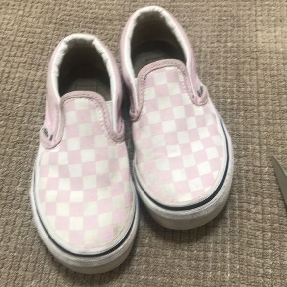 slip on pink checkered vans
